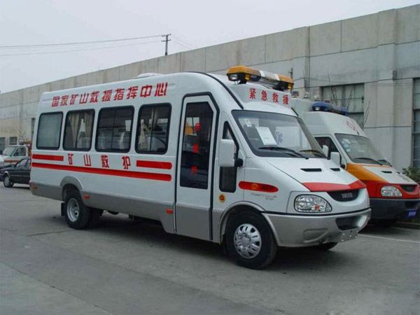 救護(hù)車購買的時(shí)候注意事項(xiàng)有哪些？這一點(diǎn)非常重要01